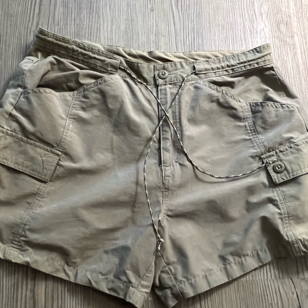 Women’s Hiking Cargo Shorts - Olive Green